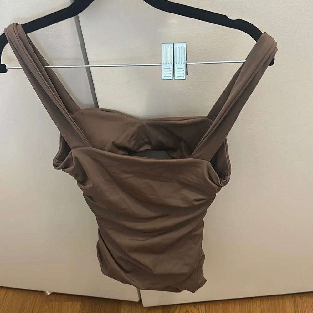 Brown Ruched Sleeveless Top - Picture 2 of 3
